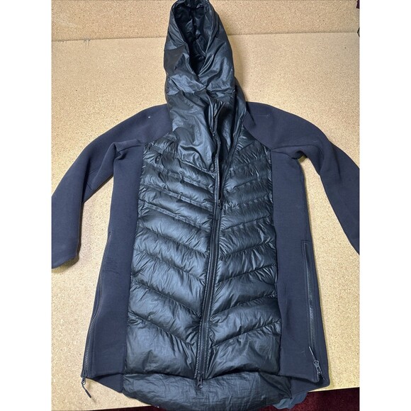 Woman’s Nike Tech Fleece Aeroloft 800 Down Fill Puffer Jacket Parka Size M Black - Picture 1 of 7